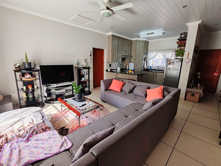 3 Bedroom Property for Sale in Lifestyle Estate North West